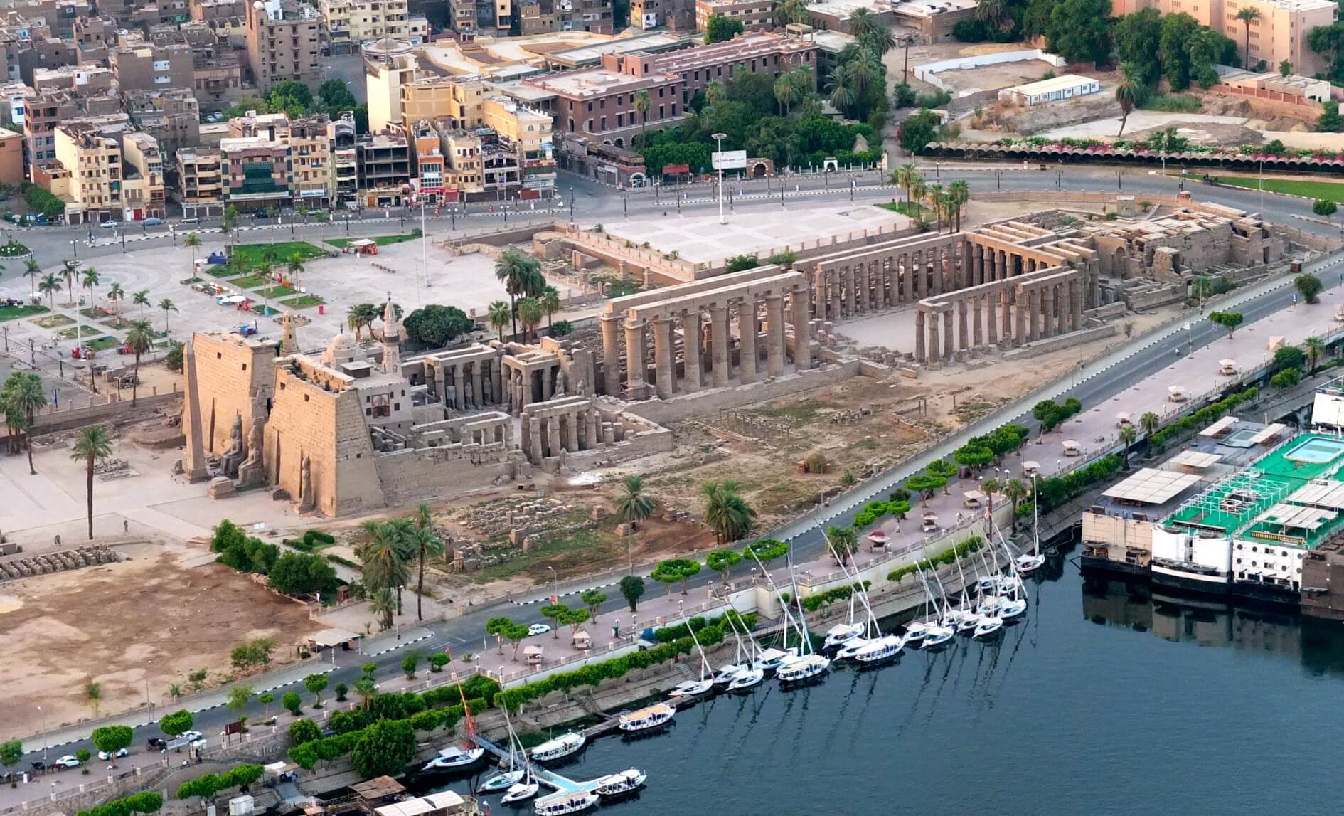 TEMPLE OF LUXOR